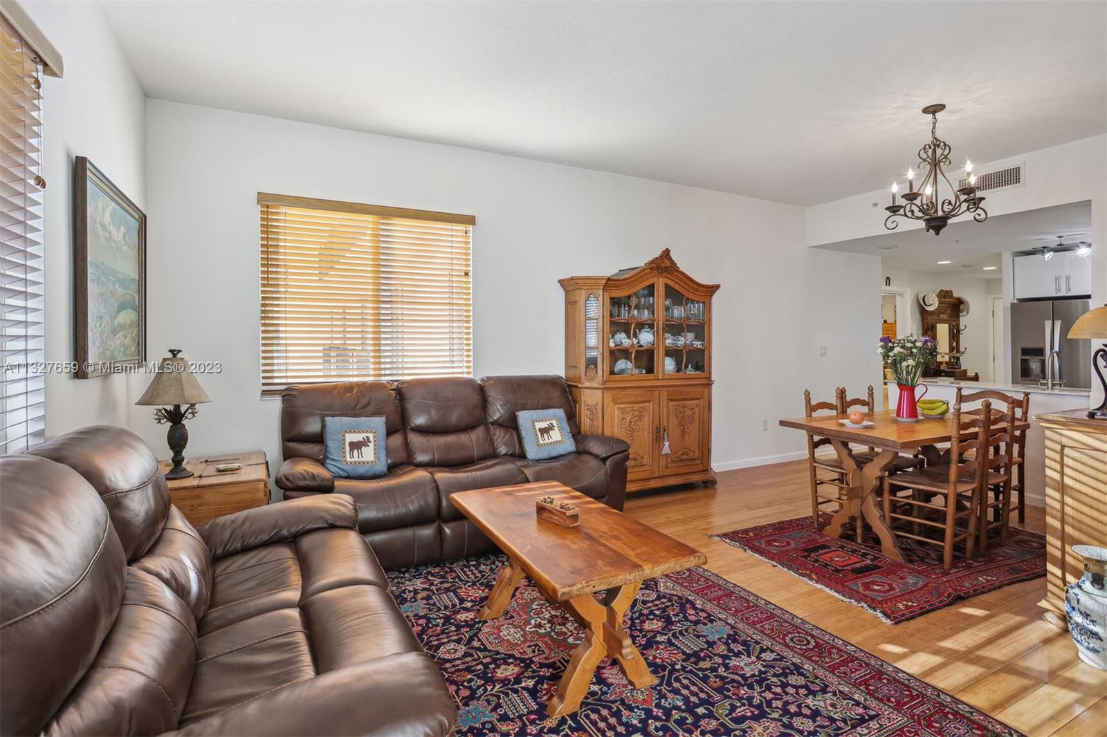 Ten Aragon Association - Residential