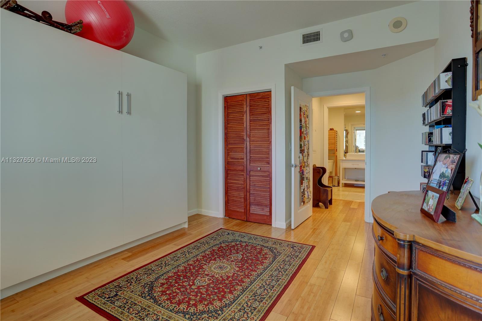 Ten Aragon Association - Residential