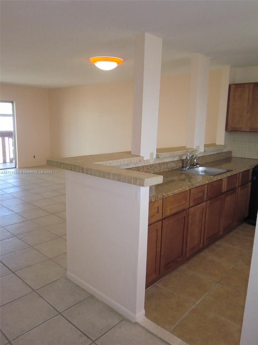 MEADOWBROOK TOWERS CONDO - Residential