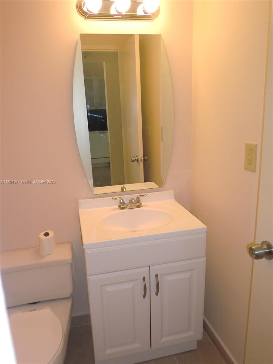MEADOWBROOK TOWERS CONDO - Residential