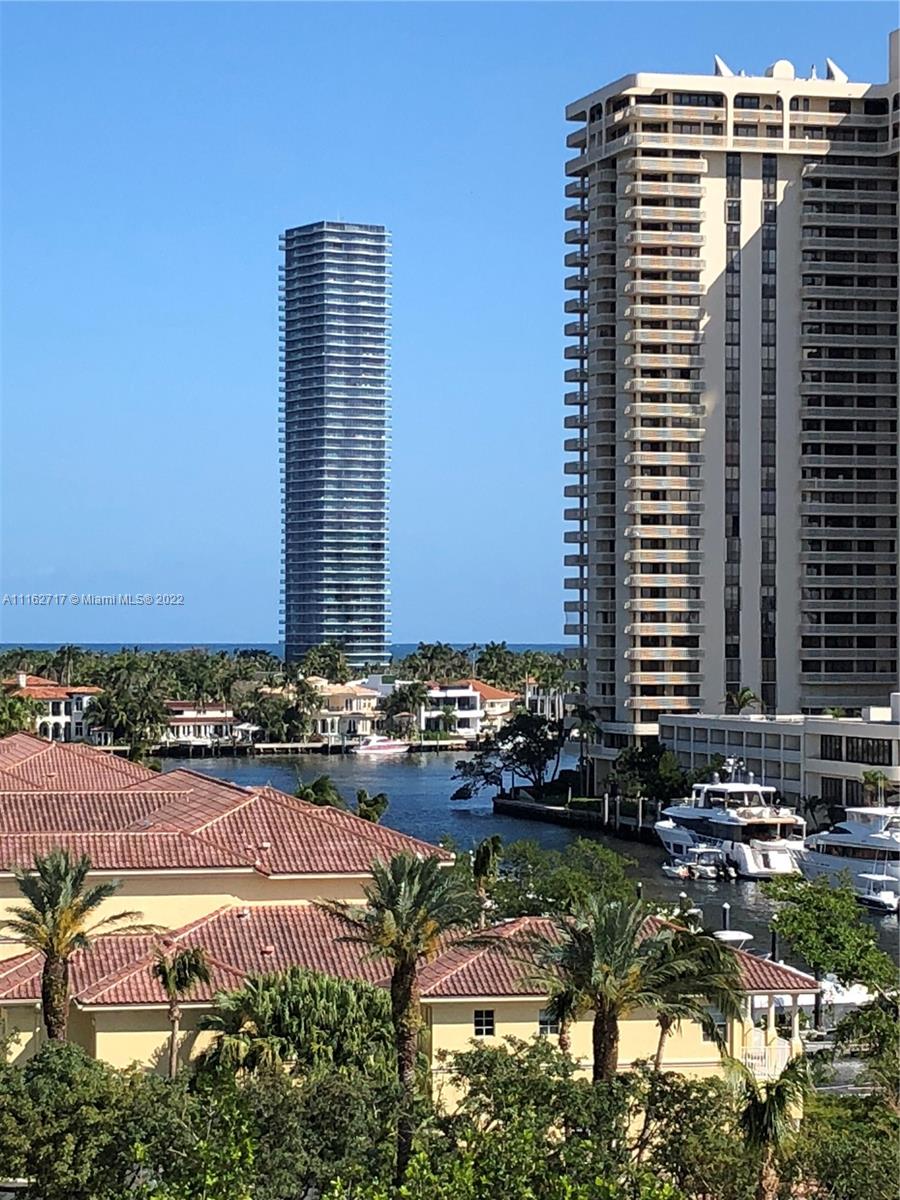 TURNBERRY VILLAGE SO TOWE - Residential