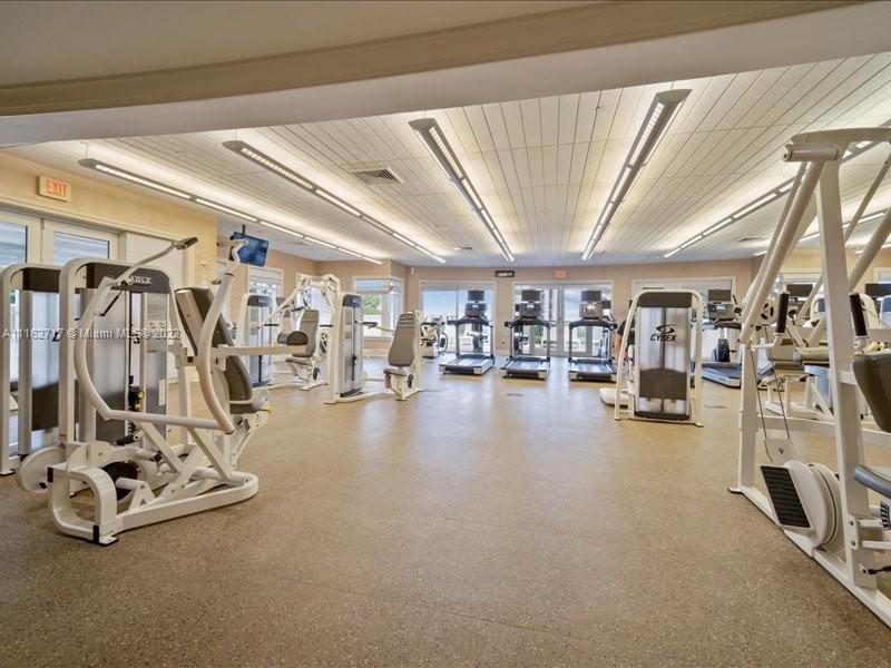 TURNBERRY VILLAGE SO TOWE - Residential