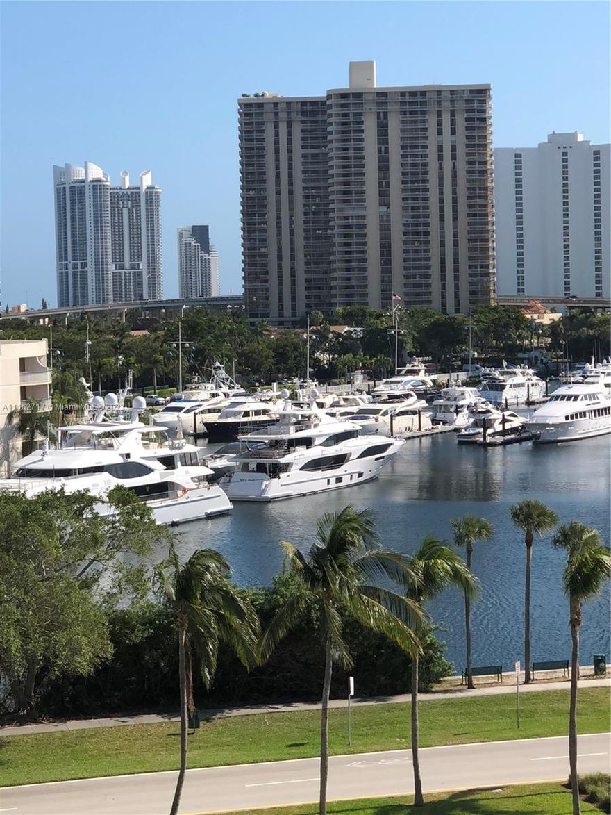 EXCEPTIONAL TURNKEY UNIT, LOCATED IN THE HEART OF AVENTURA, MINUTES FROM THE BEACH, AVENTURA MALL, RESTAURANTS, HOUSES OF WORSHIP, PARCS AND EXCELLENT SCHOOLS.
THIS IMPECCABLE BRIGHT 3 BEDROOMS AND 3 FULL BATHS WITH MARINA , INTRACOASTAL AND GARDENS VIEWS IS LOCATED IN DESIRABLE 01 LINE!!! TURNBERRY VILLAGE SOUTH HAS BEAUTIFULL COMMON AREAS, POOL, GYM, SPA, PLAYGROUND, PARTY ROOM, BILLIARD ROOM...A MUST SEE!!!