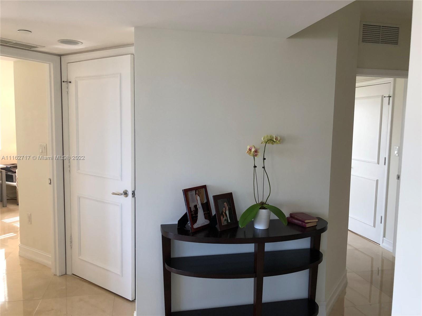 TURNBERRY VILLAGE SO TOWE - Residential