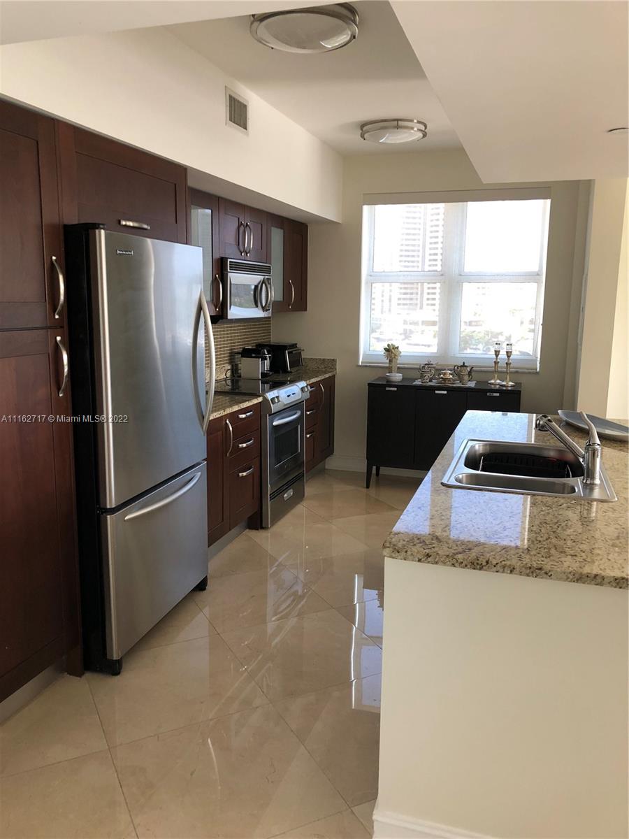 TURNBERRY VILLAGE SO TOWE - Residential