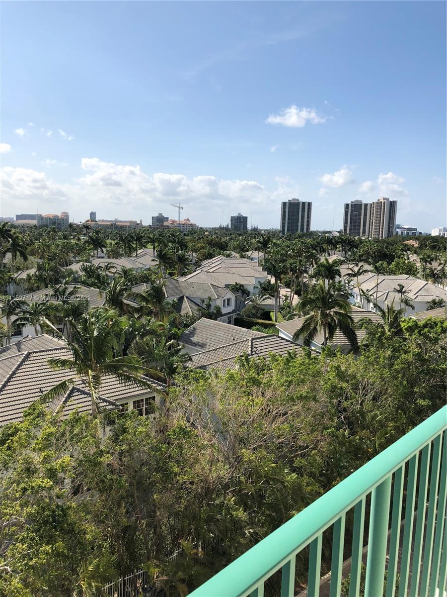 TURNBERRY VILLAGE SO TOWE - Residential