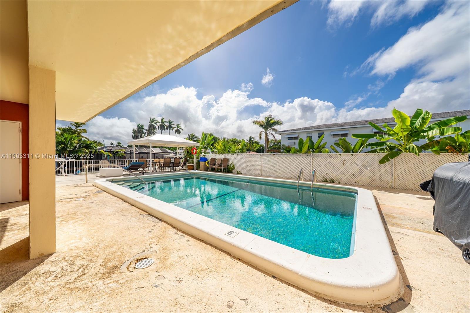 BRYNWOOD CONDO - Residential Lease