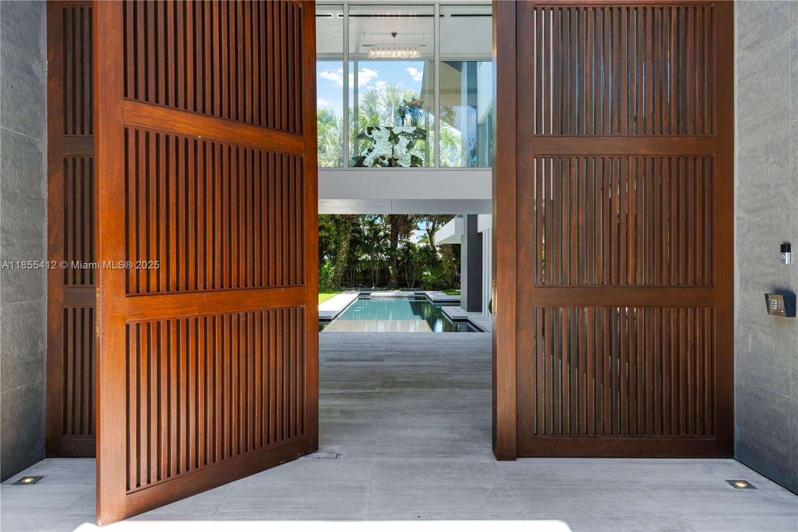 TROPICAL ISLE HOMES SUB 2N - Residential
