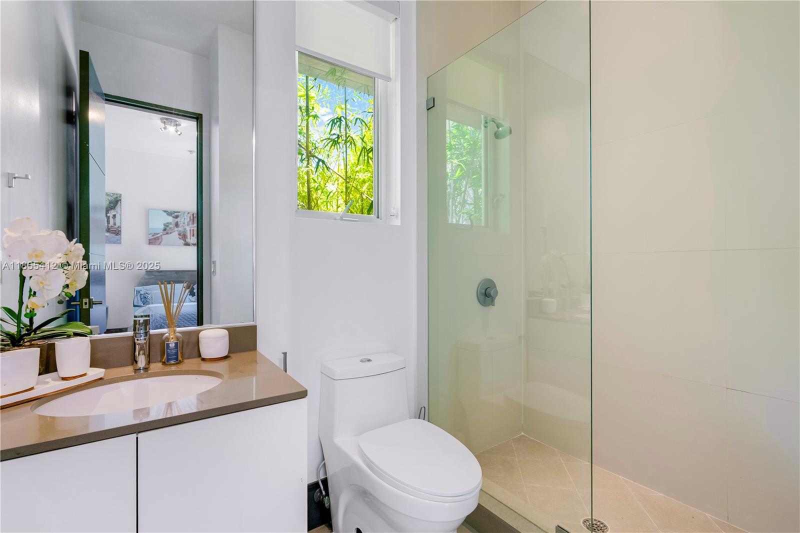 TROPICAL ISLE HOMES SUB 2N - Residential