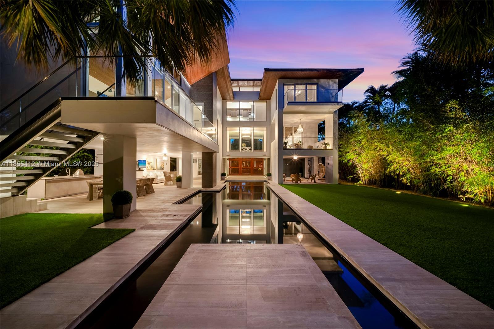 TROPICAL ISLE HOMES SUB 2N - Residential