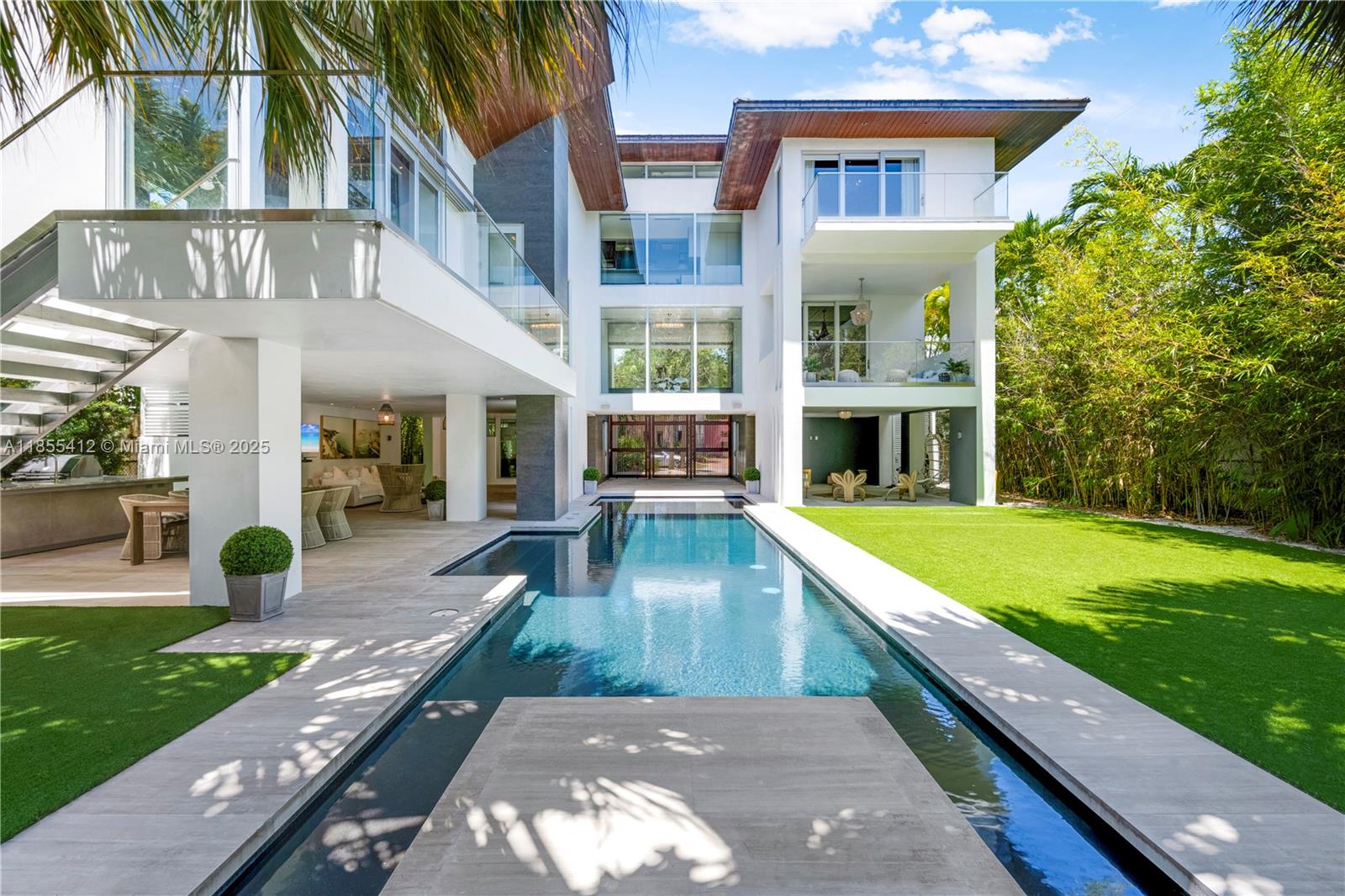 TROPICAL ISLE HOMES SUB 2N - Residential