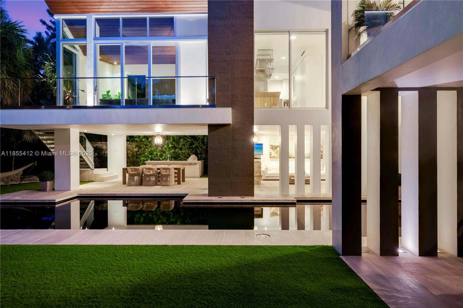 TROPICAL ISLE HOMES SUB 2N - Residential
