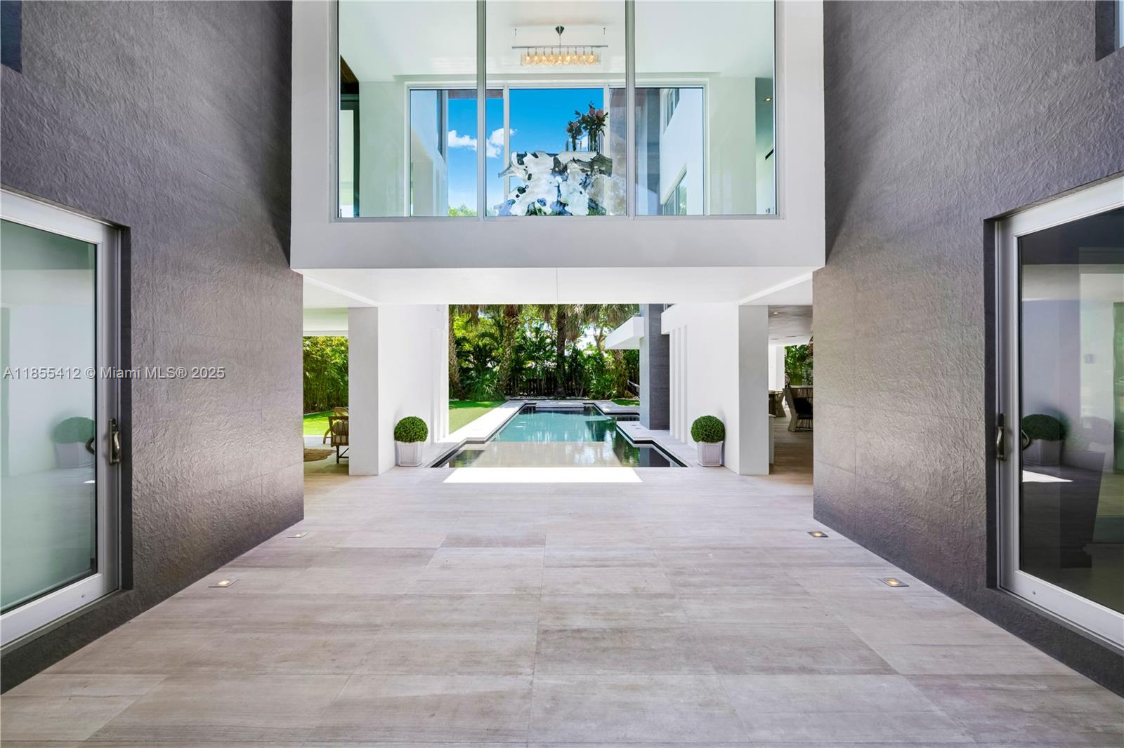 TROPICAL ISLE HOMES SUB 2N - Residential