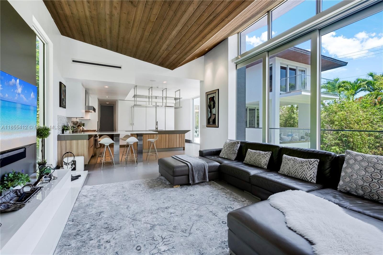TROPICAL ISLE HOMES SUB 2N - Residential