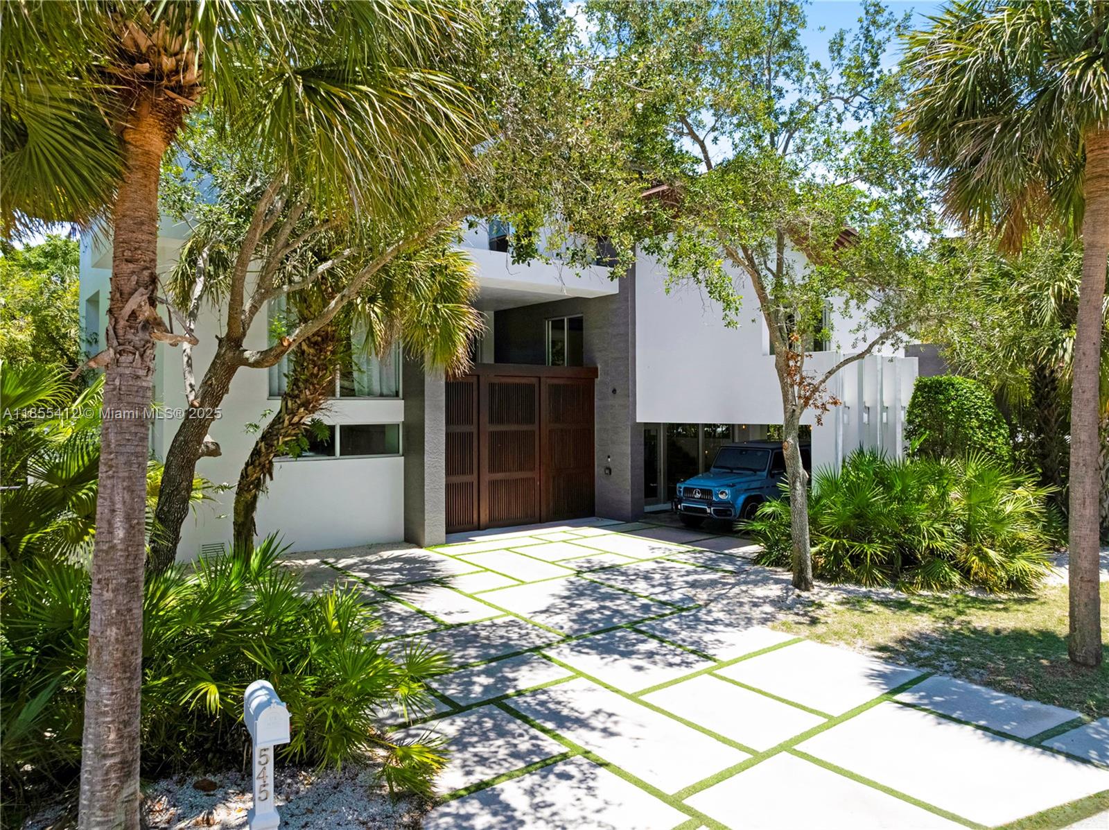 TROPICAL ISLE HOMES SUB 2N - Residential