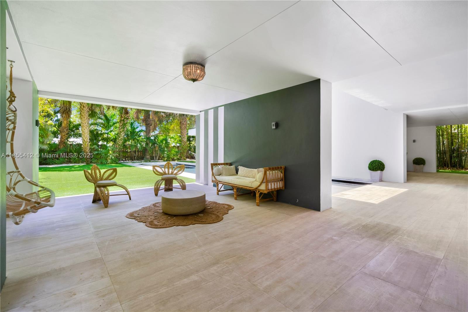 TROPICAL ISLE HOMES SUB 2N - Residential