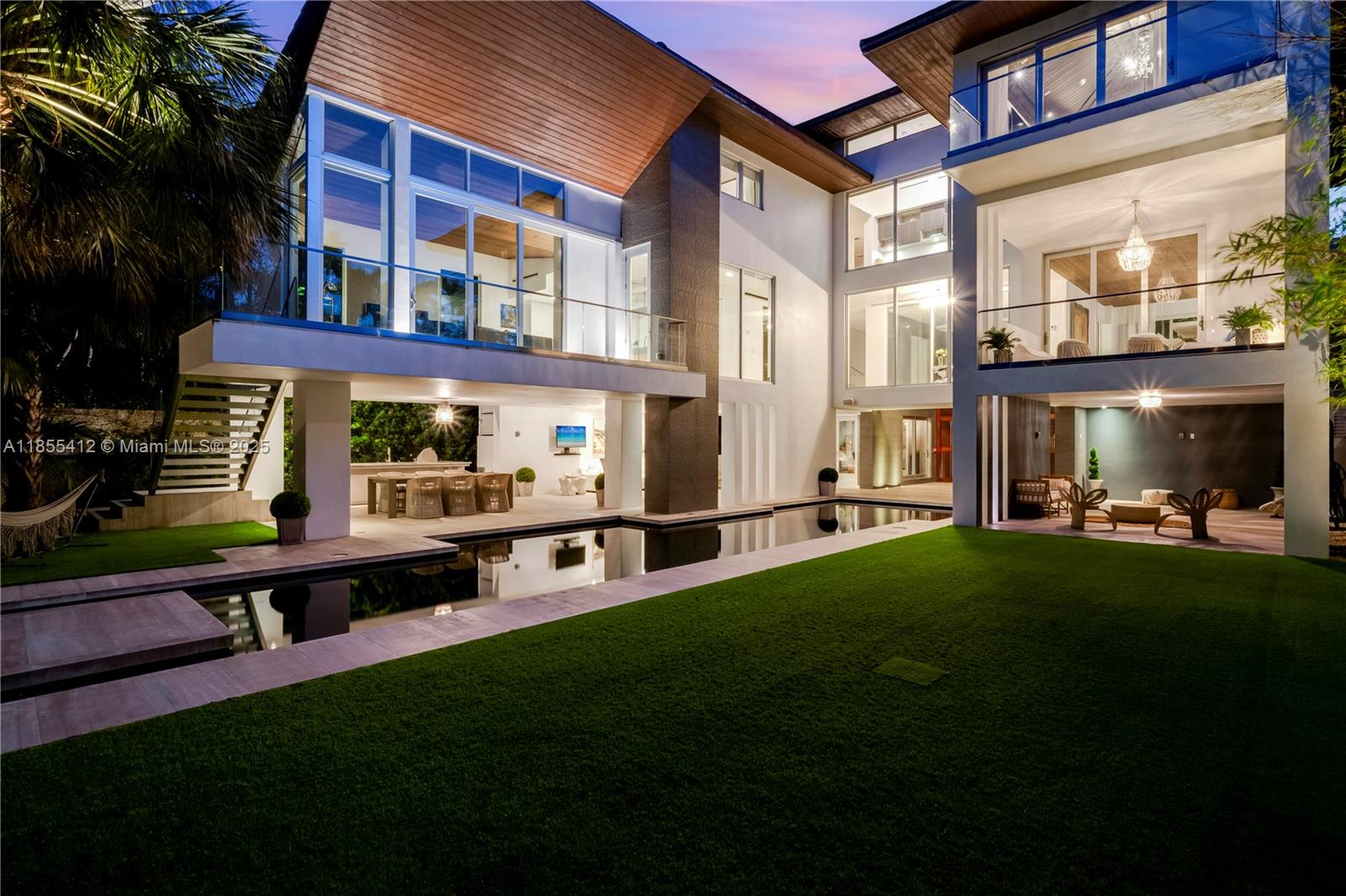 TROPICAL ISLE HOMES SUB 2N - Residential