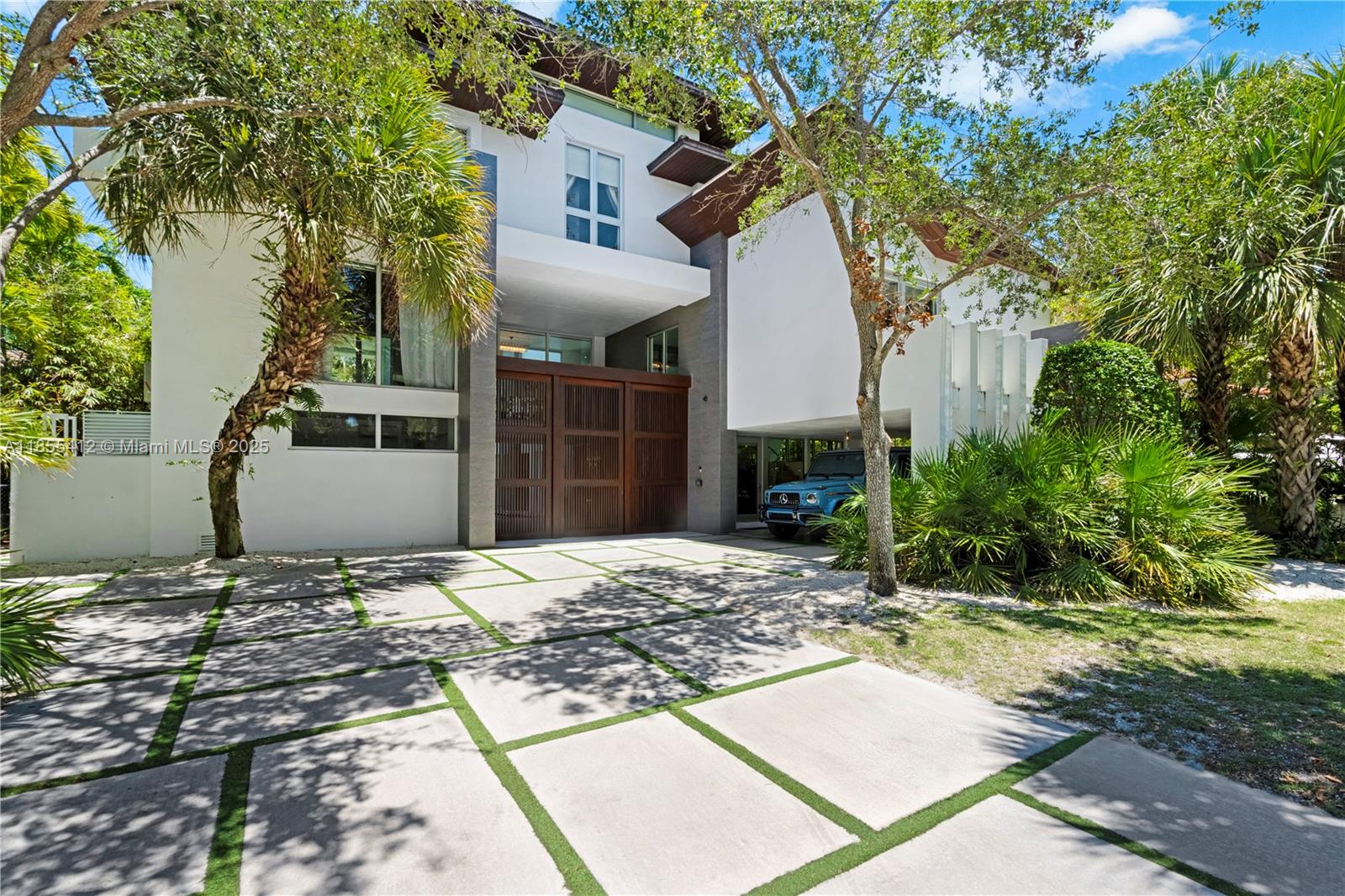 TROPICAL ISLE HOMES SUB 2N - Residential
