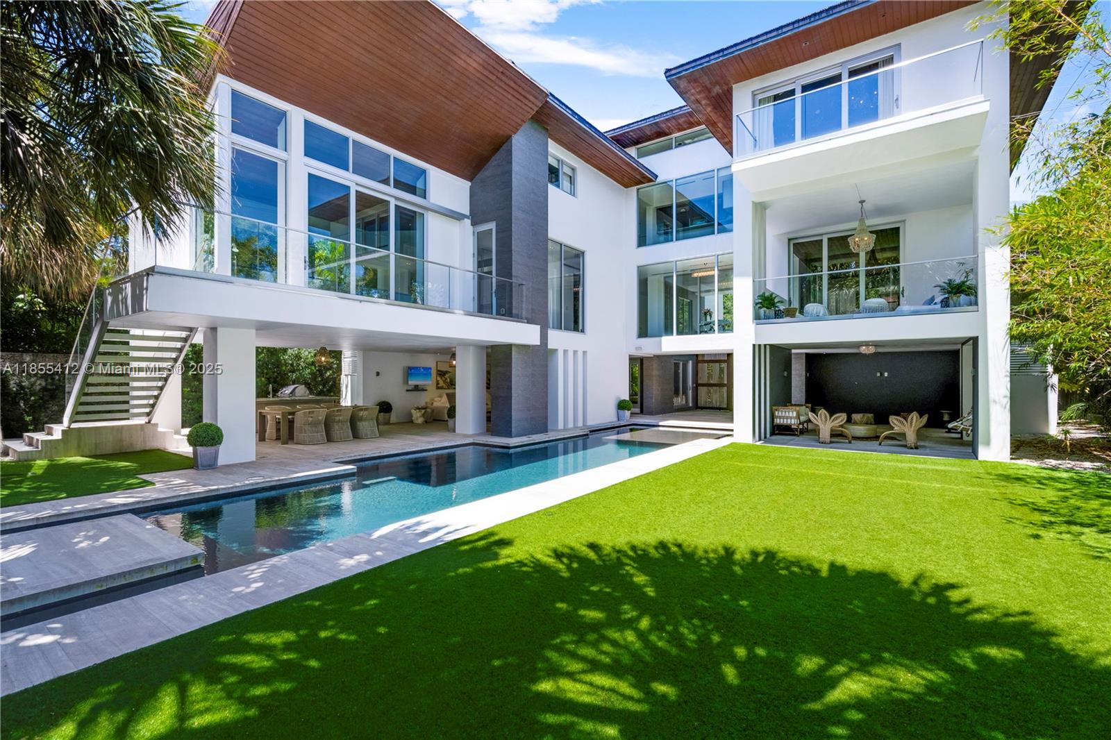 TROPICAL ISLE HOMES SUB 2N - Residential