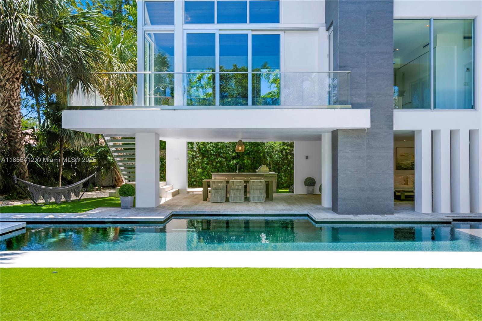 TROPICAL ISLE HOMES SUB 2N - Residential