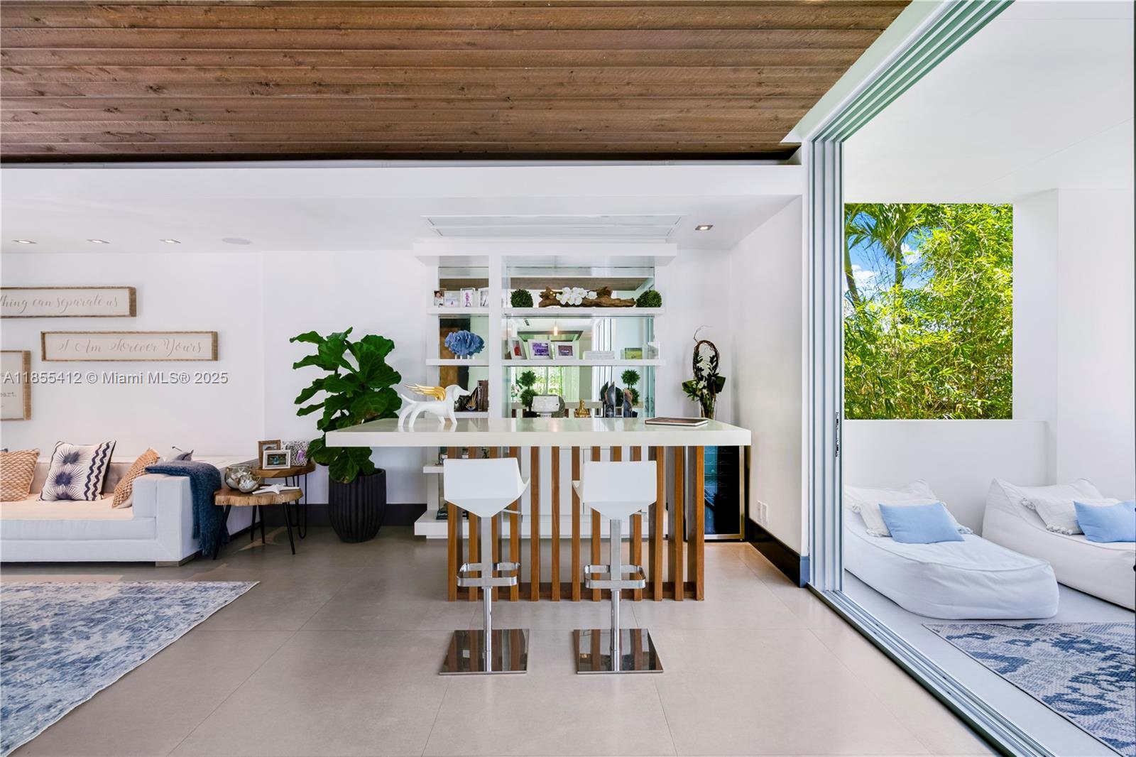 TROPICAL ISLE HOMES SUB 2N - Residential