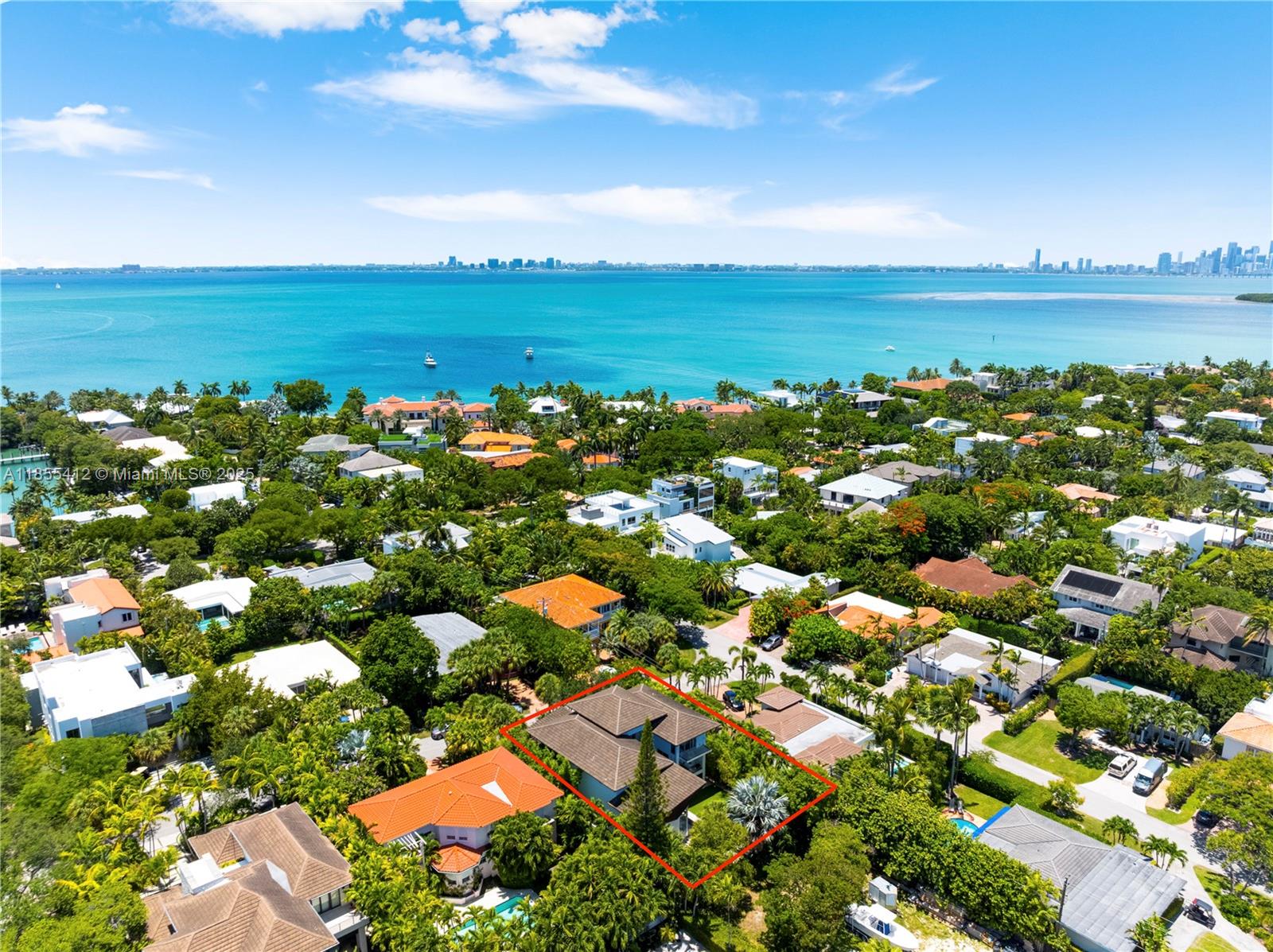 TROPICAL ISLE HOMES SUB 2N - Residential