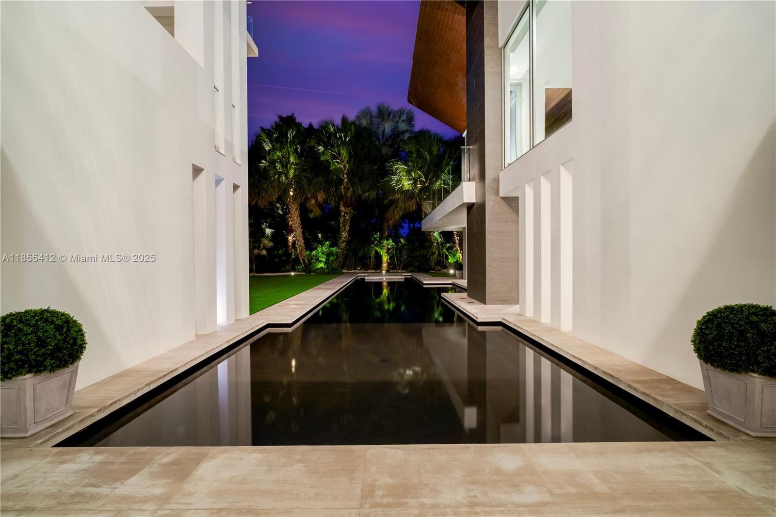 TROPICAL ISLE HOMES SUB 2N - Residential