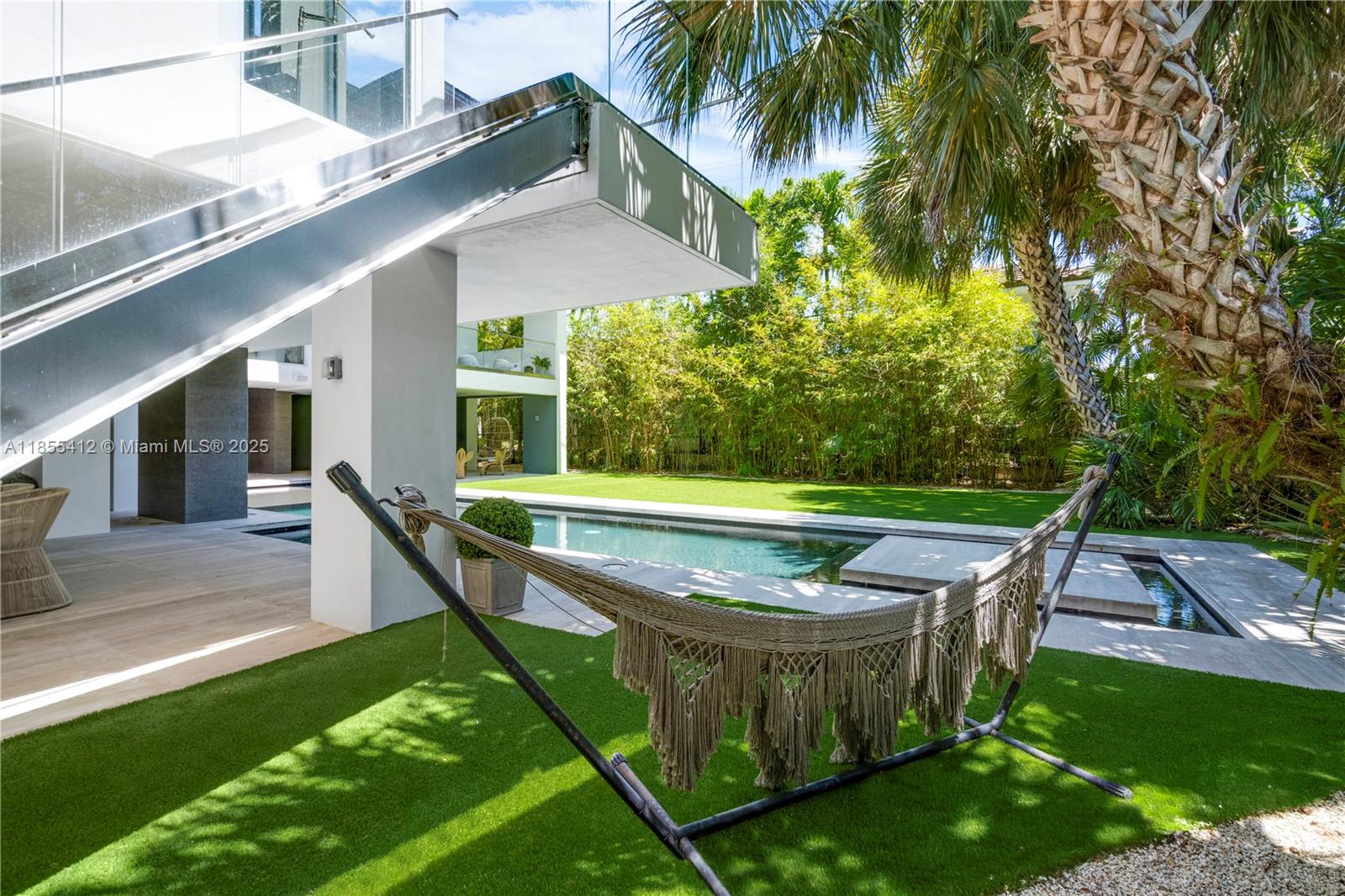 TROPICAL ISLE HOMES SUB 2N - Residential