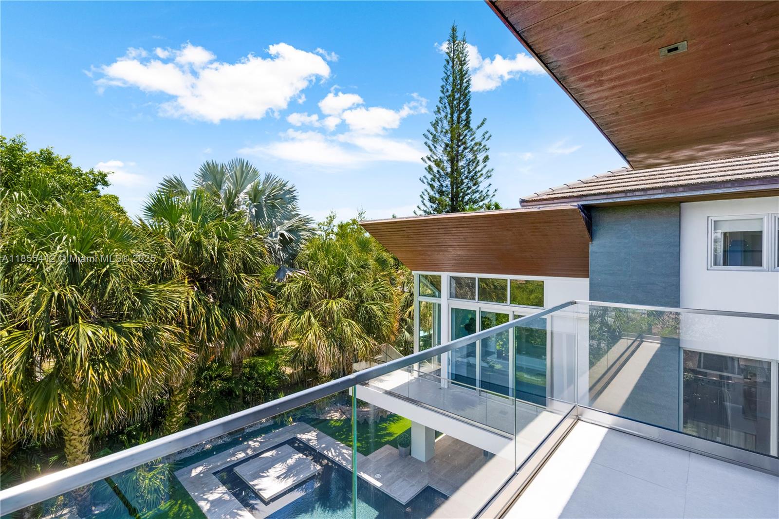 TROPICAL ISLE HOMES SUB 2N - Residential