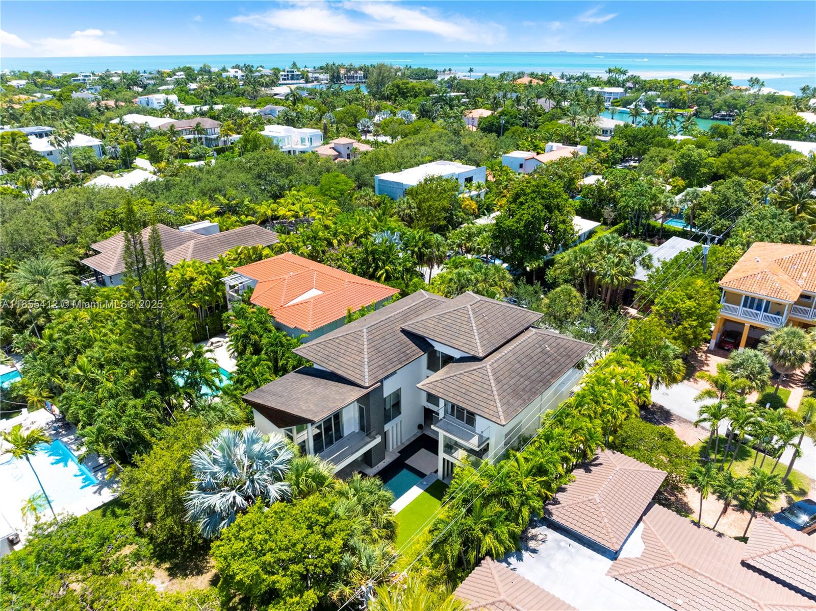 TROPICAL ISLE HOMES SUB 2N - Residential