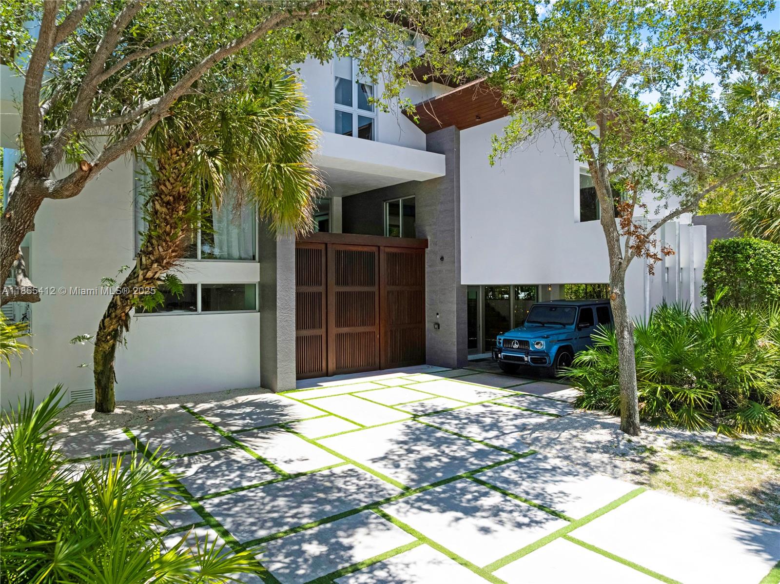 TROPICAL ISLE HOMES SUB 2N - Residential