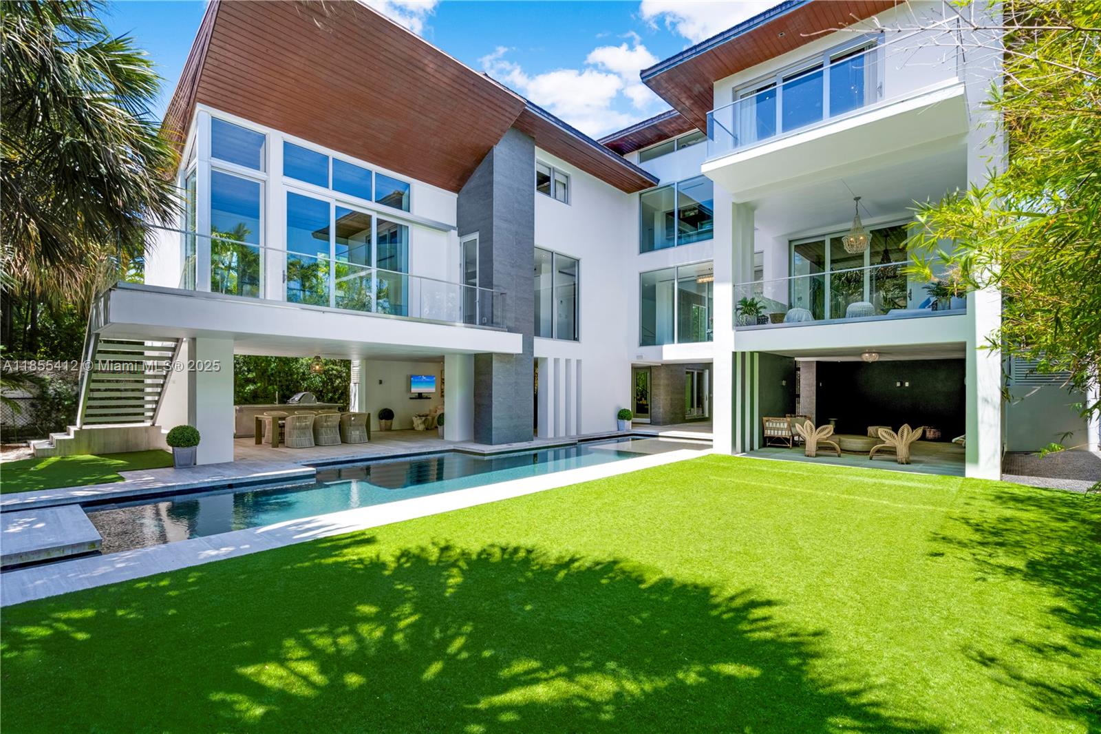 TROPICAL ISLE HOMES SUB 2N - Residential