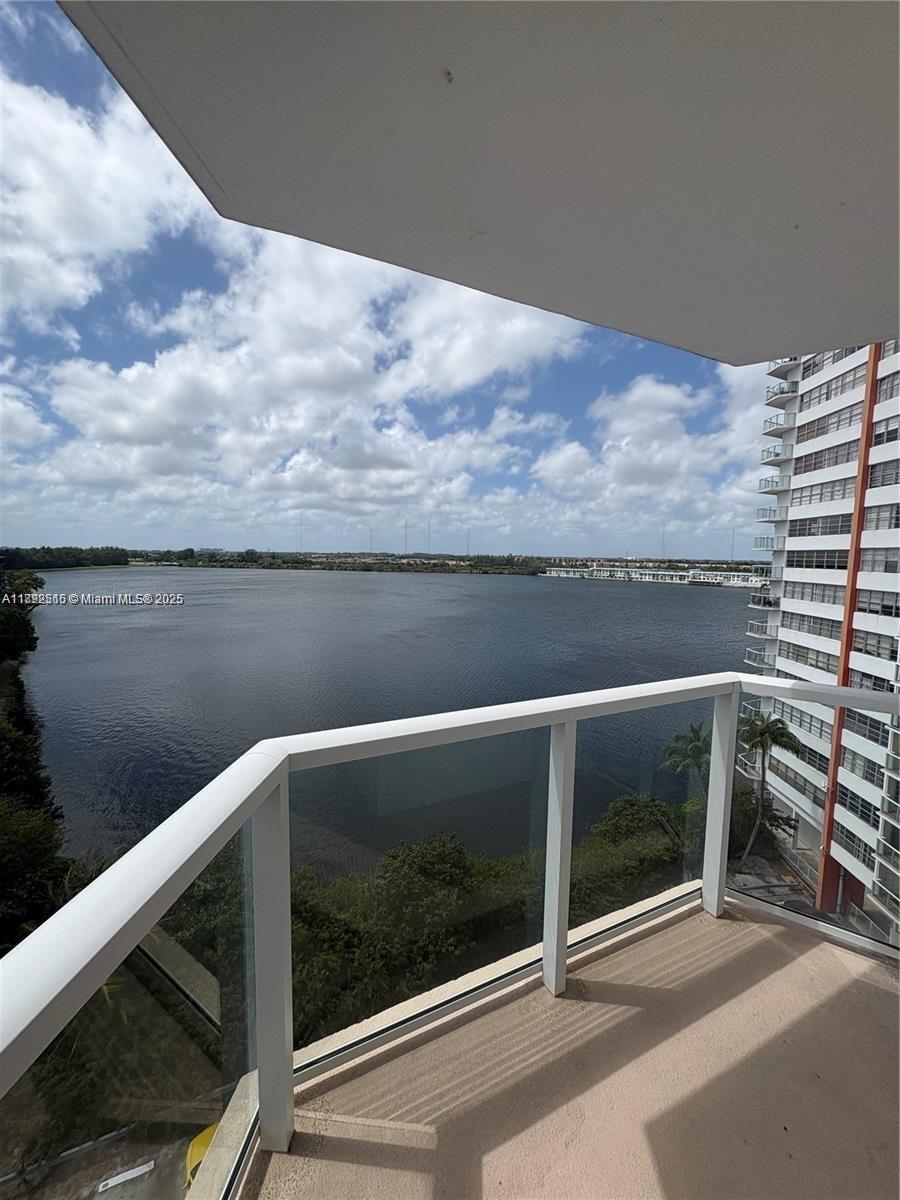 BUCKLEY TOWERS CONDO - EA - Residential