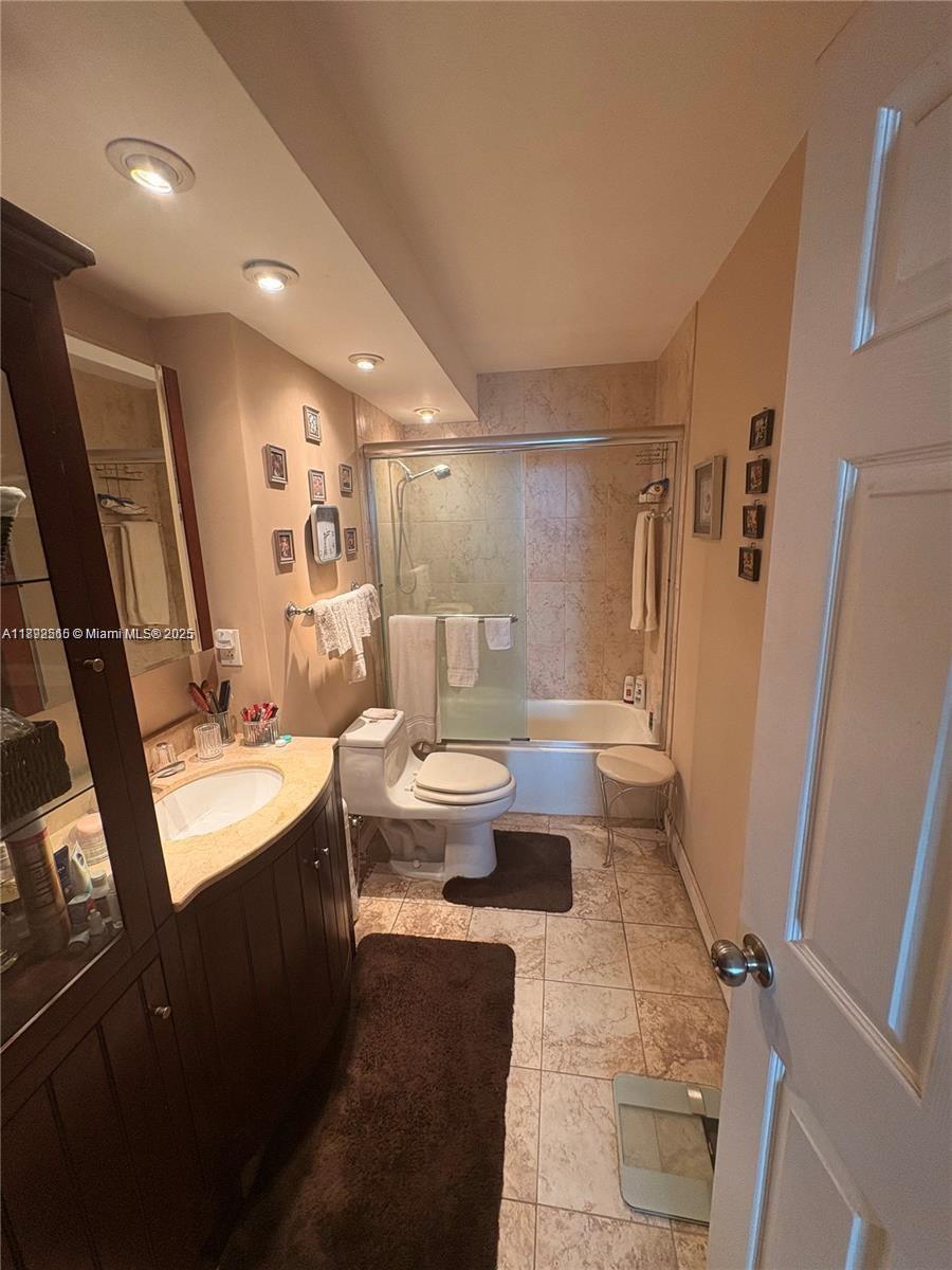 BUCKLEY TOWERS CONDO - EA - Residential