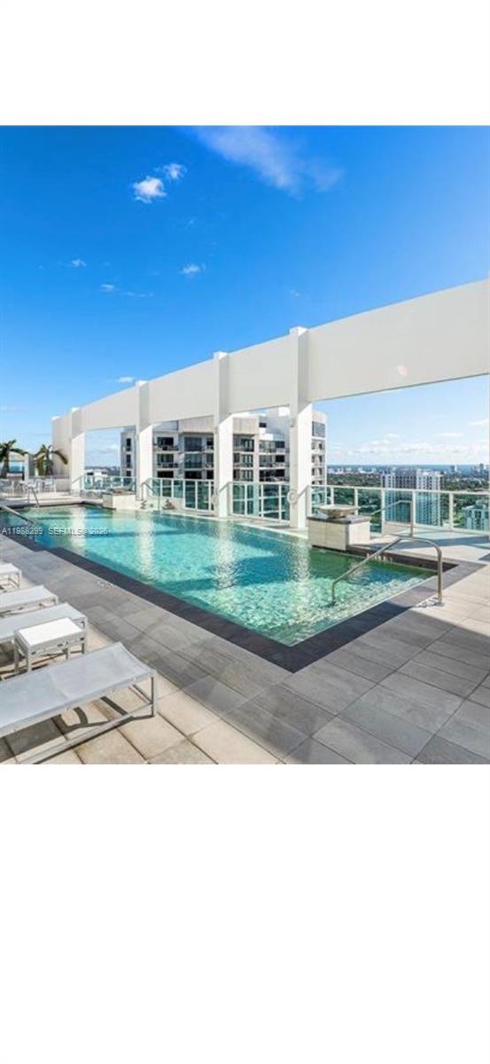 PALM AIRE OAKS COURSE EST - Residential Lease