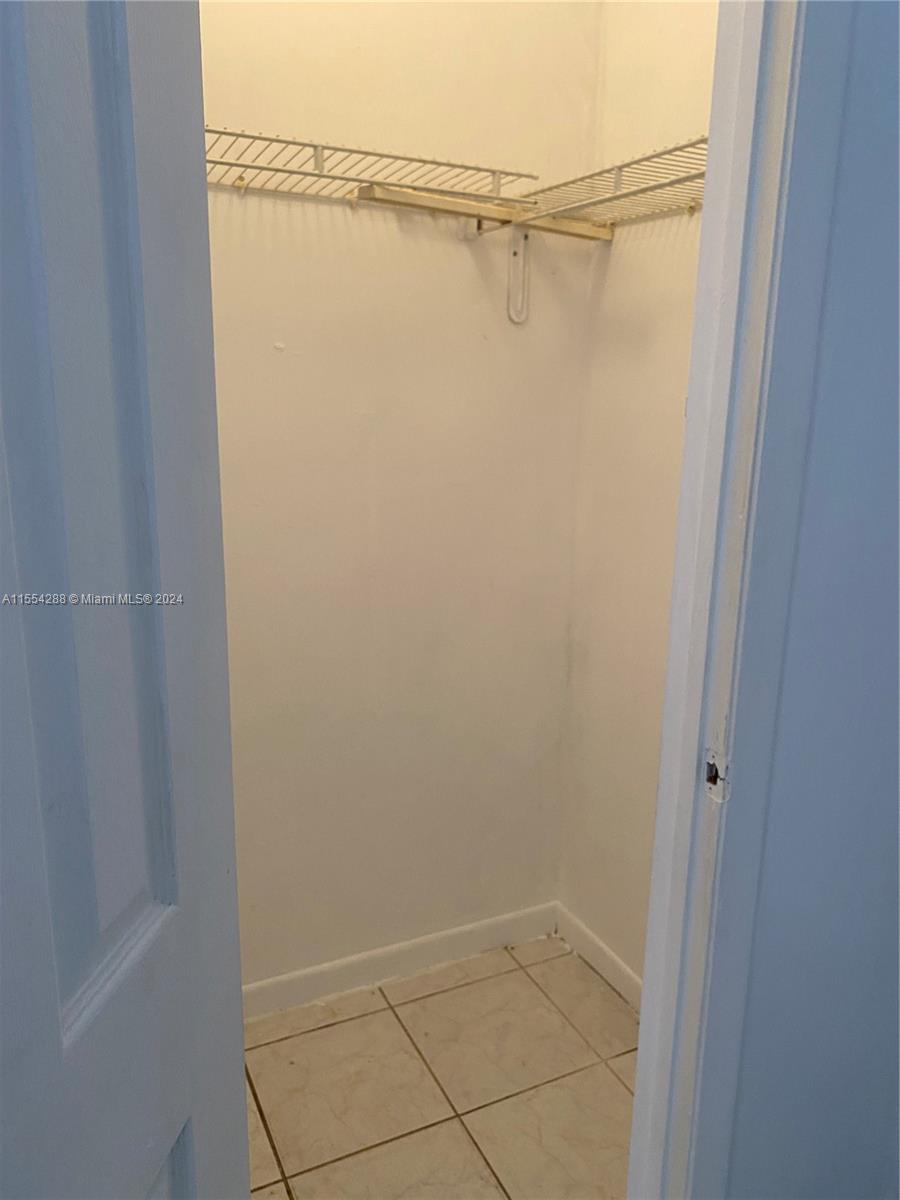 CARIBBEAN GARDENS CONDO - Residential Lease