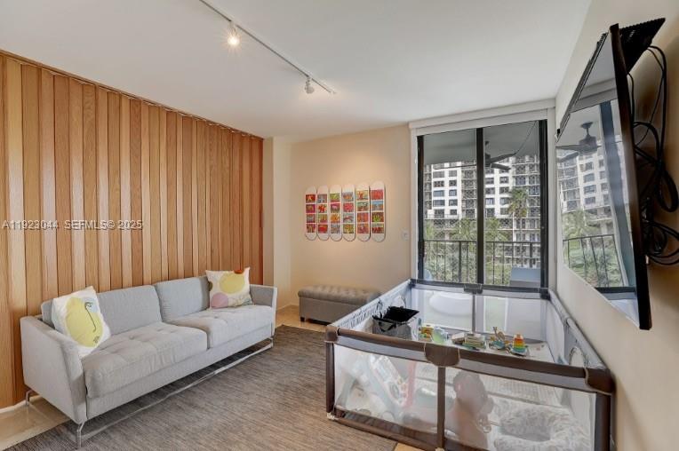 BRICKELL KEY ONE - Residential