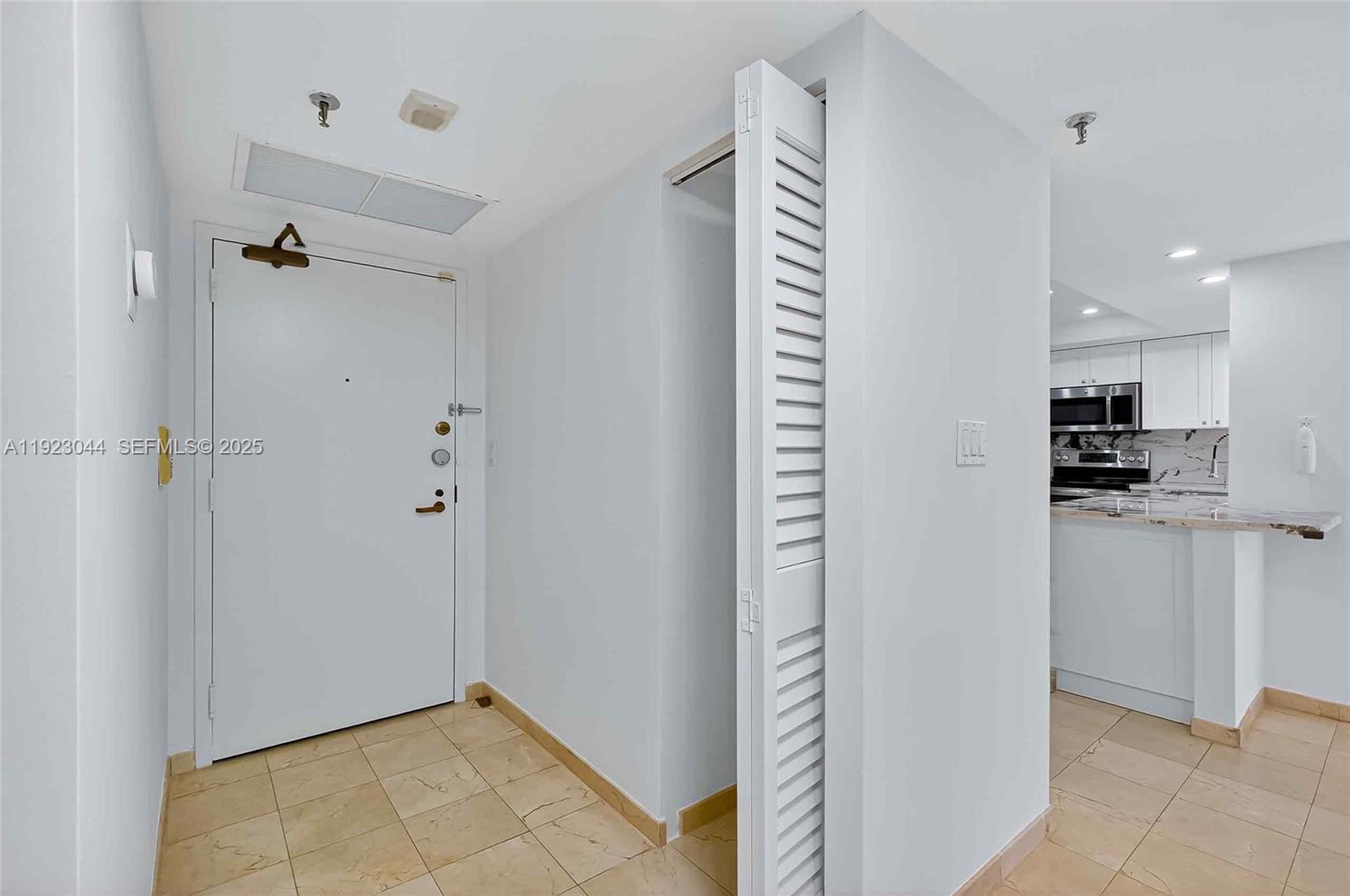 BRICKELL KEY ONE - Residential