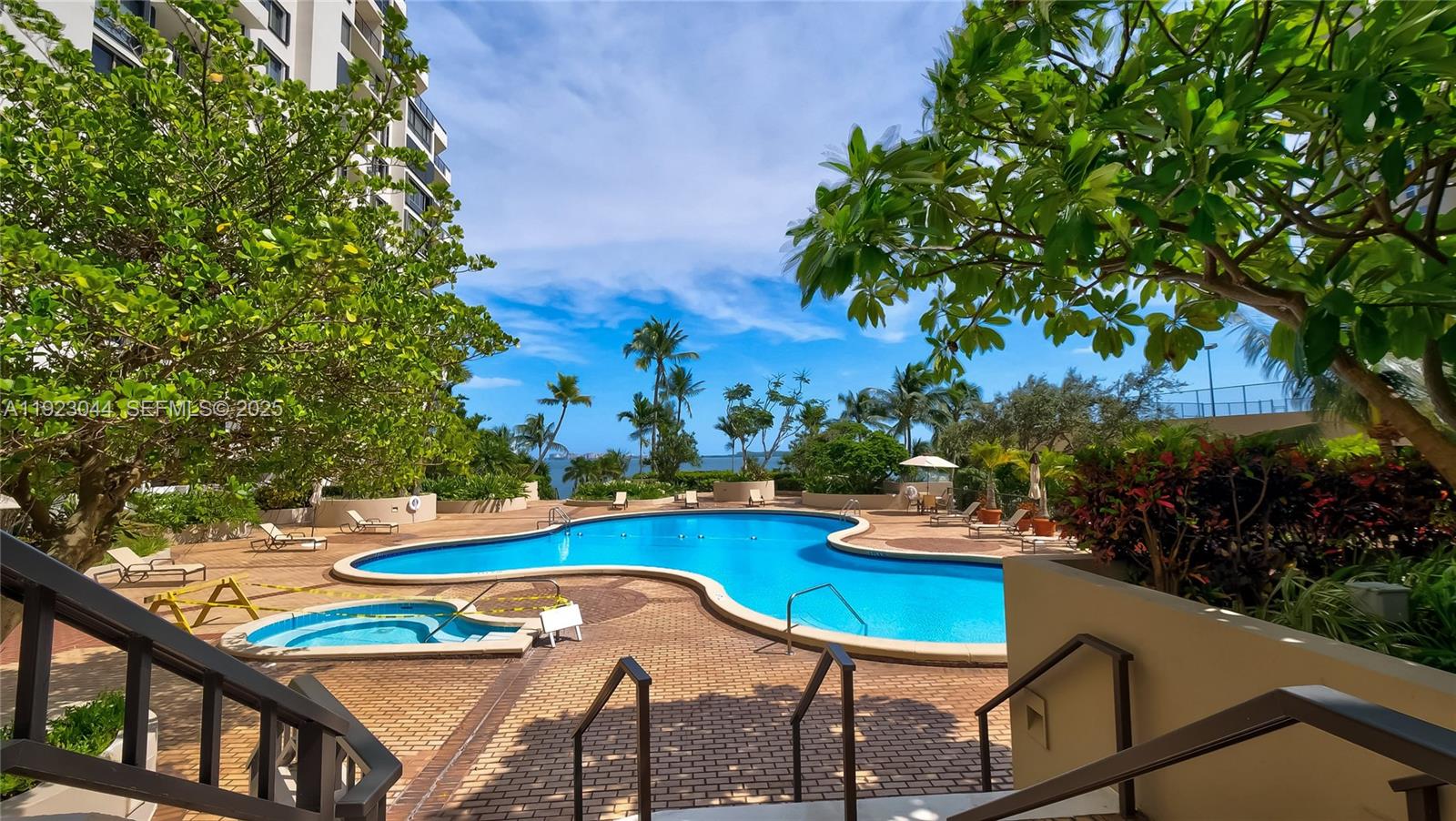 520 Brickell Key Dr A604