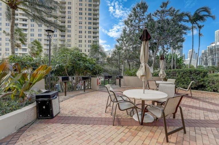 BRICKELL KEY ONE - Residential