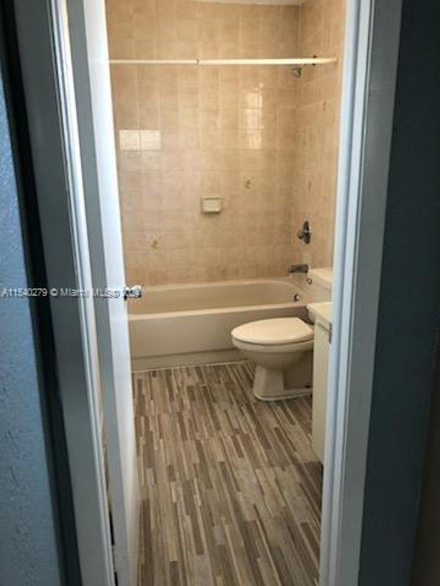 Centrally located, big spaces, low maintenance fee, special assesment