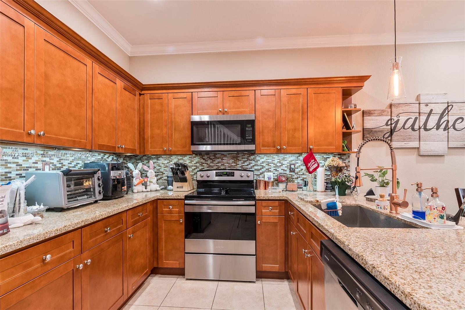 TOWNHOMES ON COCONUT PALM - Residential