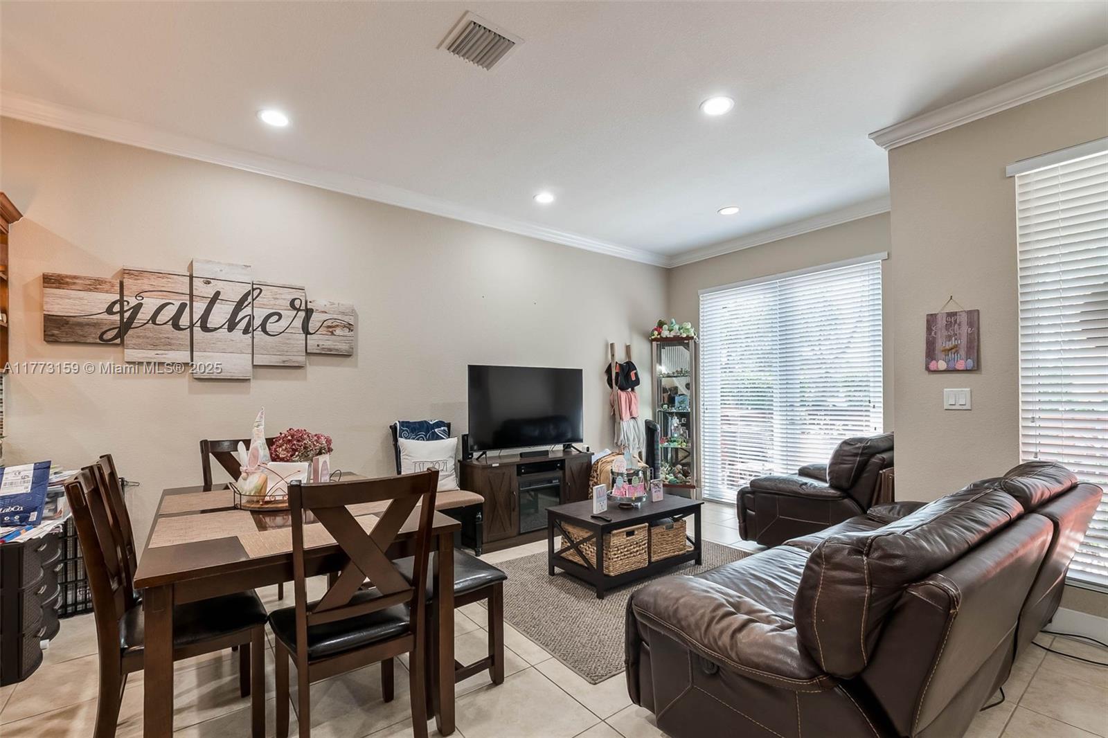 TOWNHOMES ON COCONUT PALM - Residential