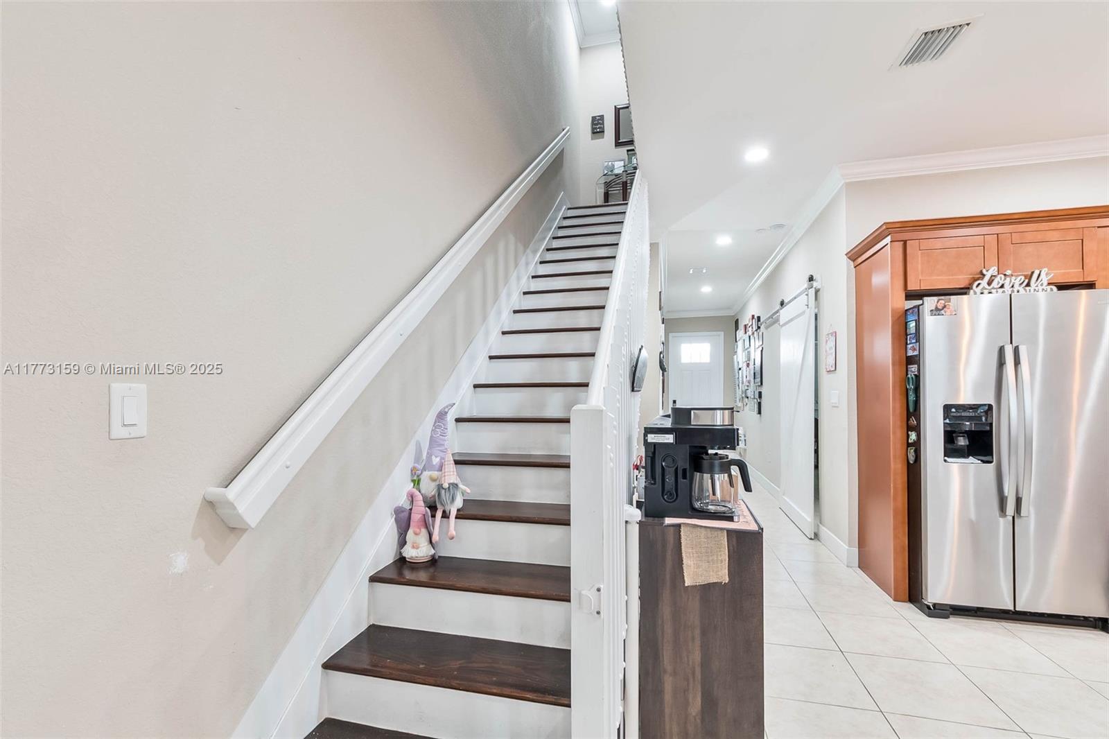 TOWNHOMES ON COCONUT PALM - Residential