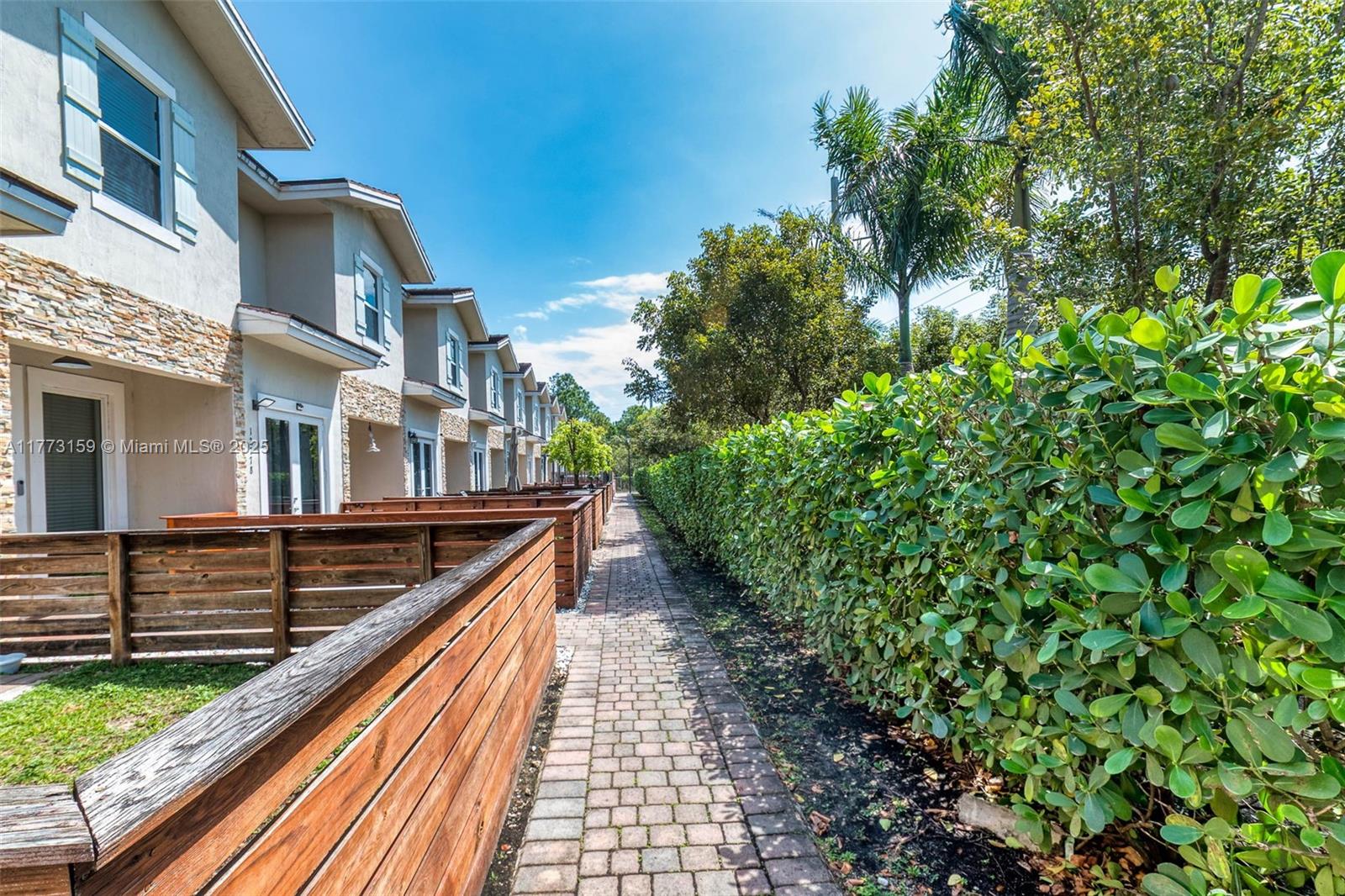 TOWNHOMES ON COCONUT PALM - Residential