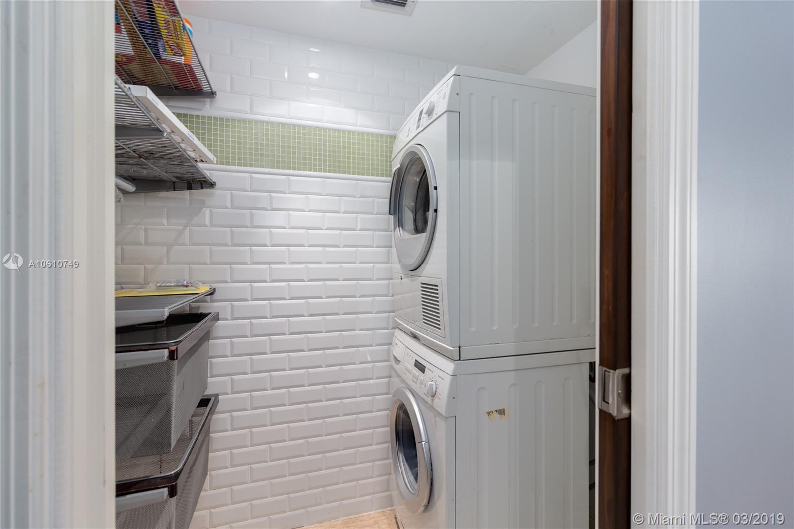 ROYAL PALM VILLAS CONDO - Residential Lease