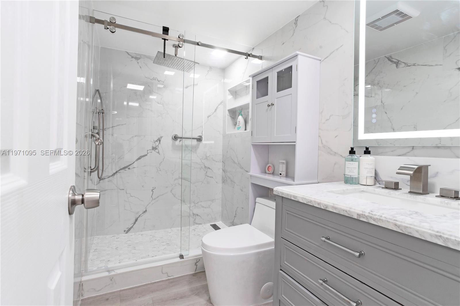 SUNRISE LAKES 158 CONDO - Residential