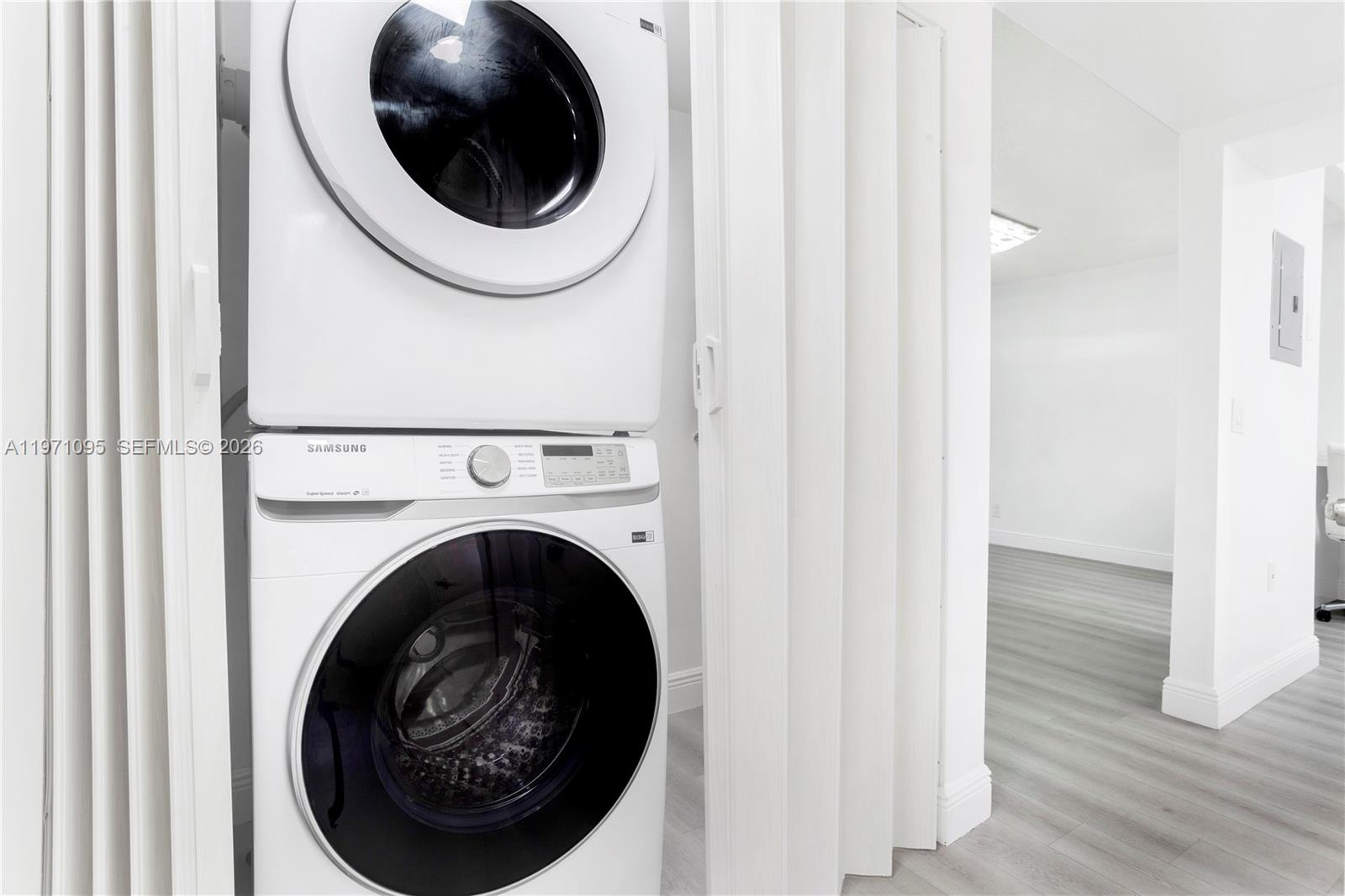 SUNRISE LAKES 158 CONDO - Residential