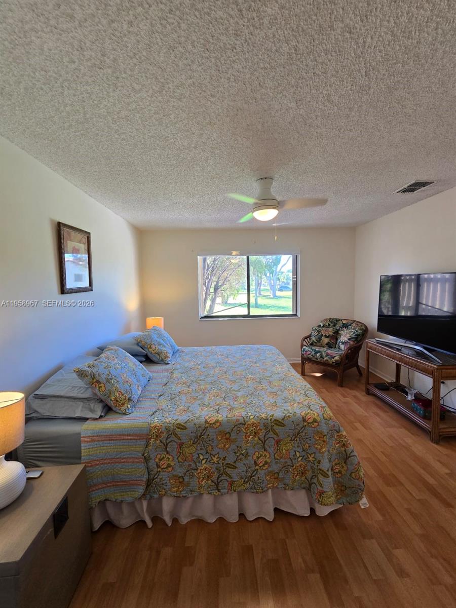 BOYNTON LAKES 3 - Residential