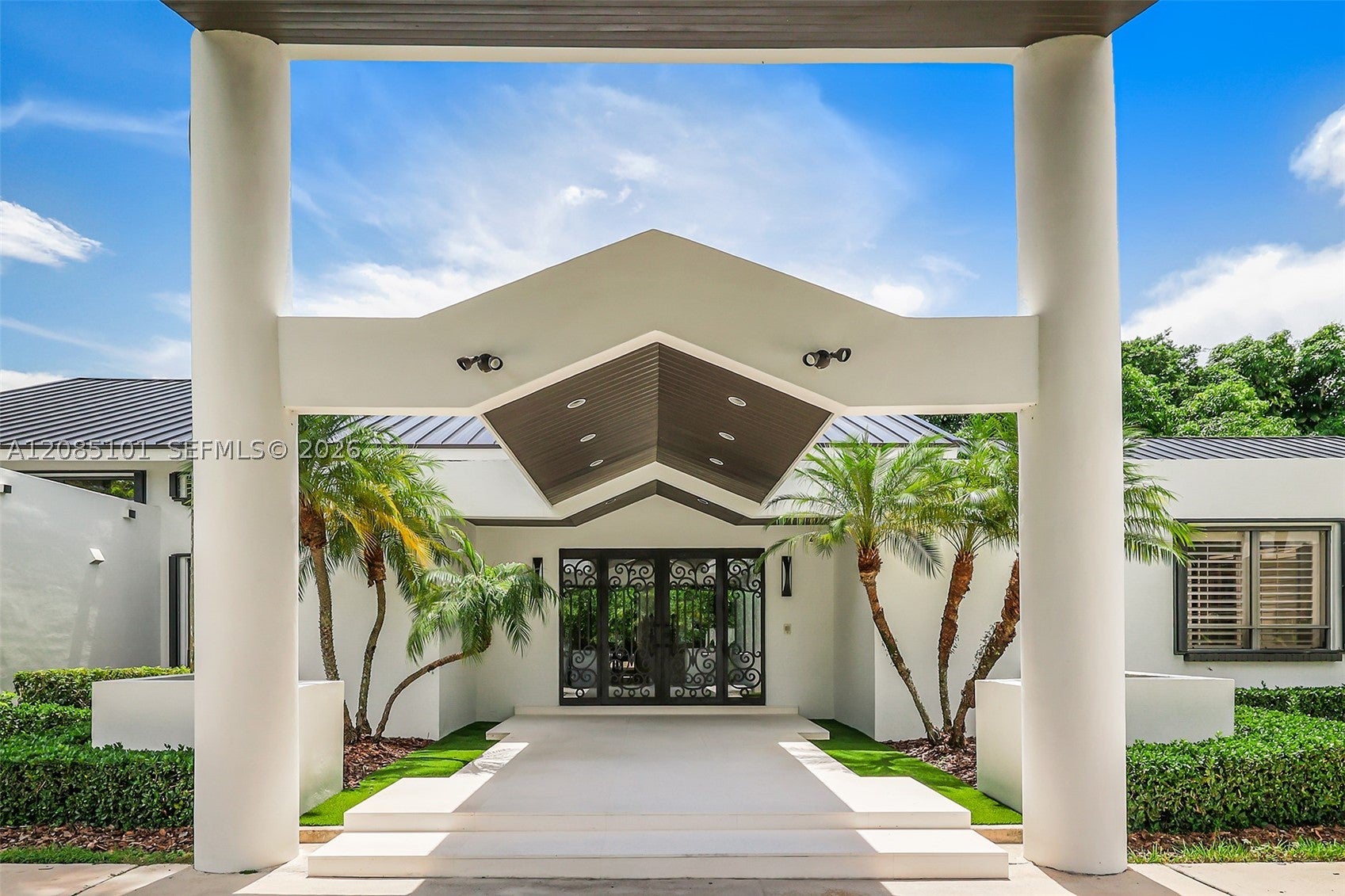 7730 SW 68 Terrace, Miami FL 33143